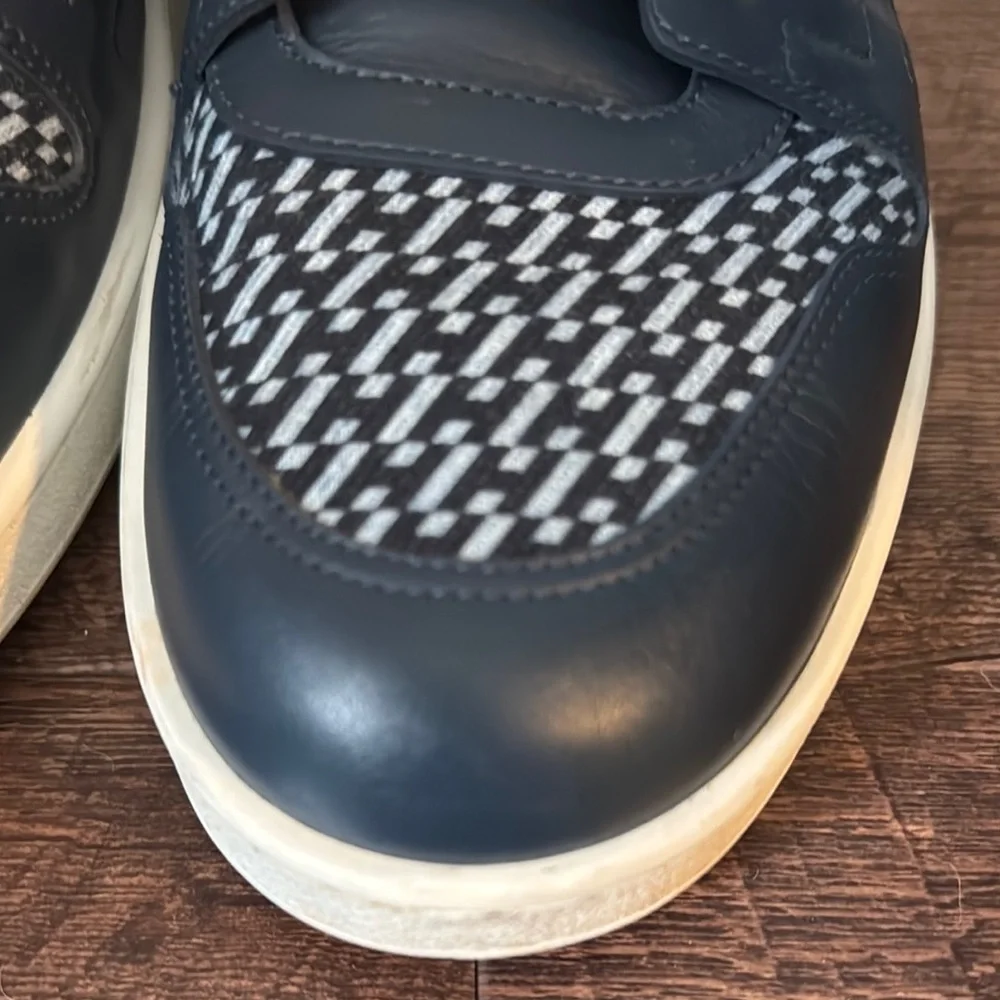 Hermes Navy and White Men's Sneakers - Picture 2 of 5